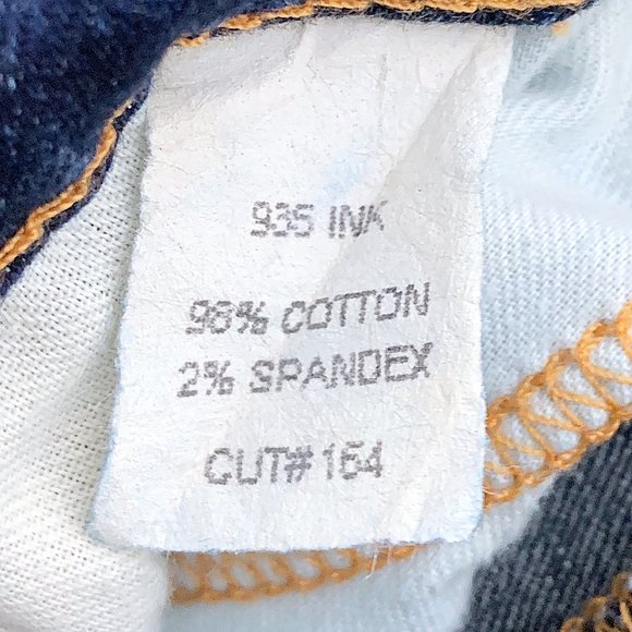 J Brand 935 Low-Rise Cropped Jean in Ink Dark Wash - Picture 5 of 7